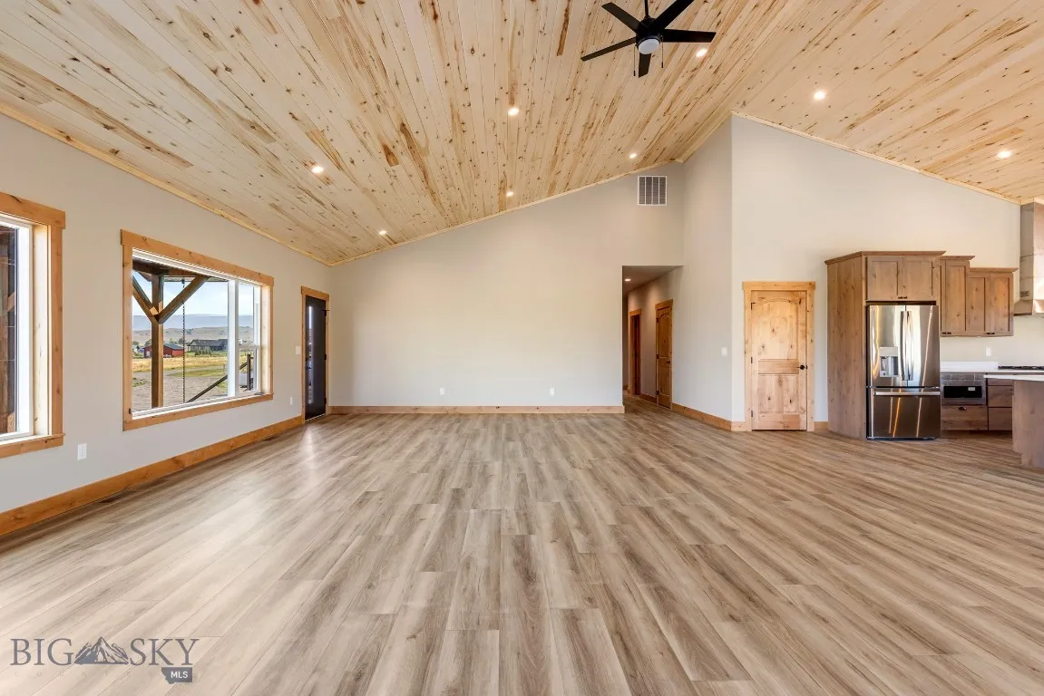 38 Heather Lane, Livingston, Montana 59047, Livingston, Montana 59047, 3 Bedrooms Bedrooms, ,2 BathroomsBathrooms,Residential,For Sale,38 Heather Lane, Livingston, Montana 59047,0,405244