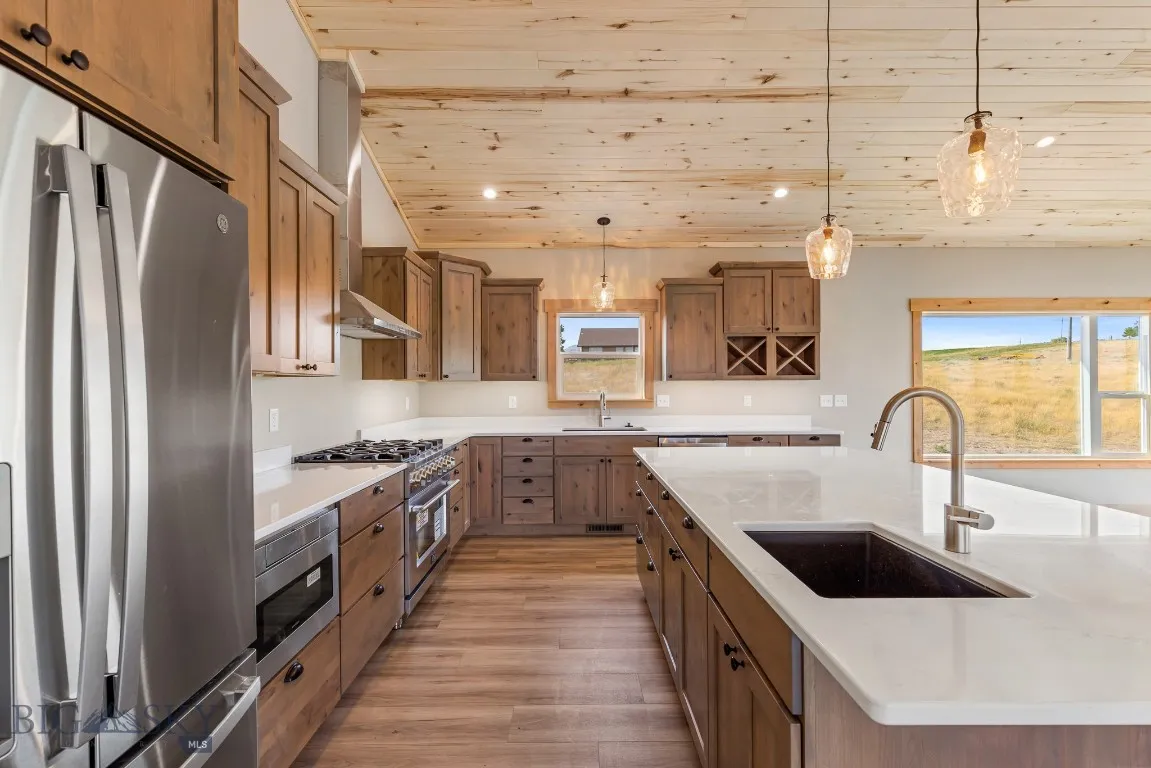 38 Heather Lane, Livingston, Montana 59047, Livingston, Montana 59047, 3 Bedrooms Bedrooms, ,2 BathroomsBathrooms,Residential,For Sale,38 Heather Lane, Livingston, Montana 59047,0,405244