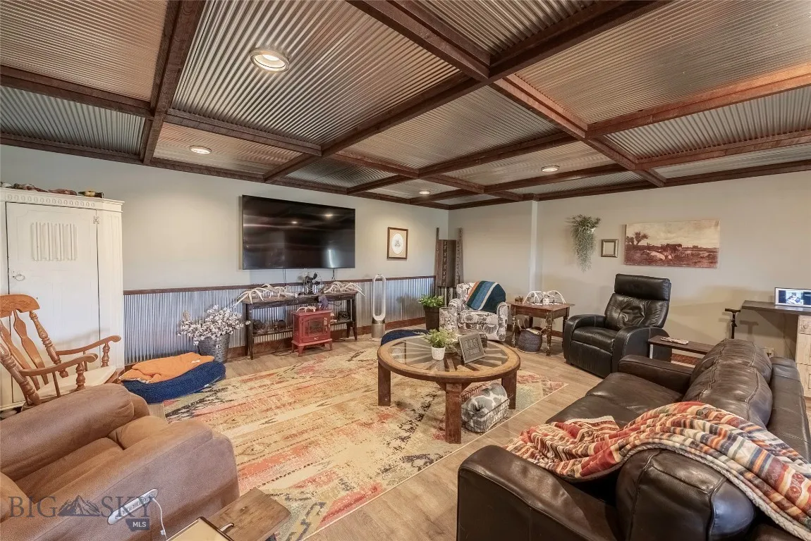 1000 Bates Road, Manhattan, Montana 59741, Manhattan, Montana 59741, 5 Bedrooms Bedrooms, ,3 BathroomsBathrooms,Residential,For Sale,1000 Bates Road, Manhattan, Montana 59741,0,405153
