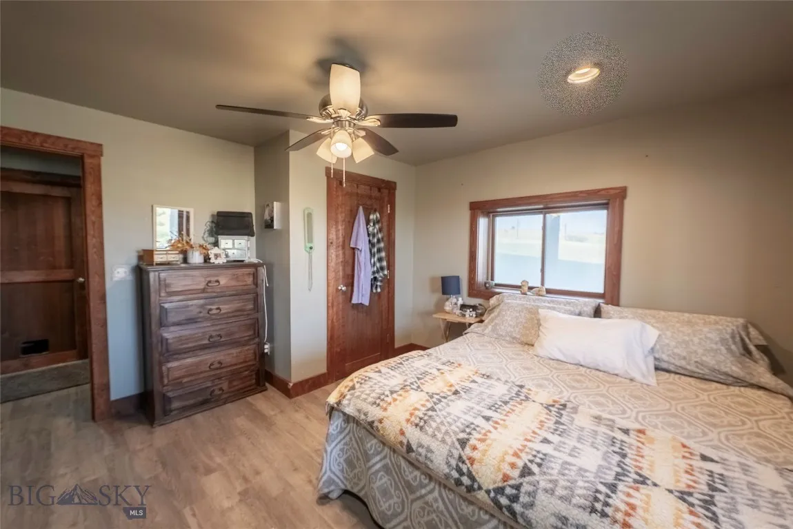 1000 Bates Road, Manhattan, Montana 59741, Manhattan, Montana 59741, 5 Bedrooms Bedrooms, ,3 BathroomsBathrooms,Residential,For Sale,1000 Bates Road, Manhattan, Montana 59741,0,405153