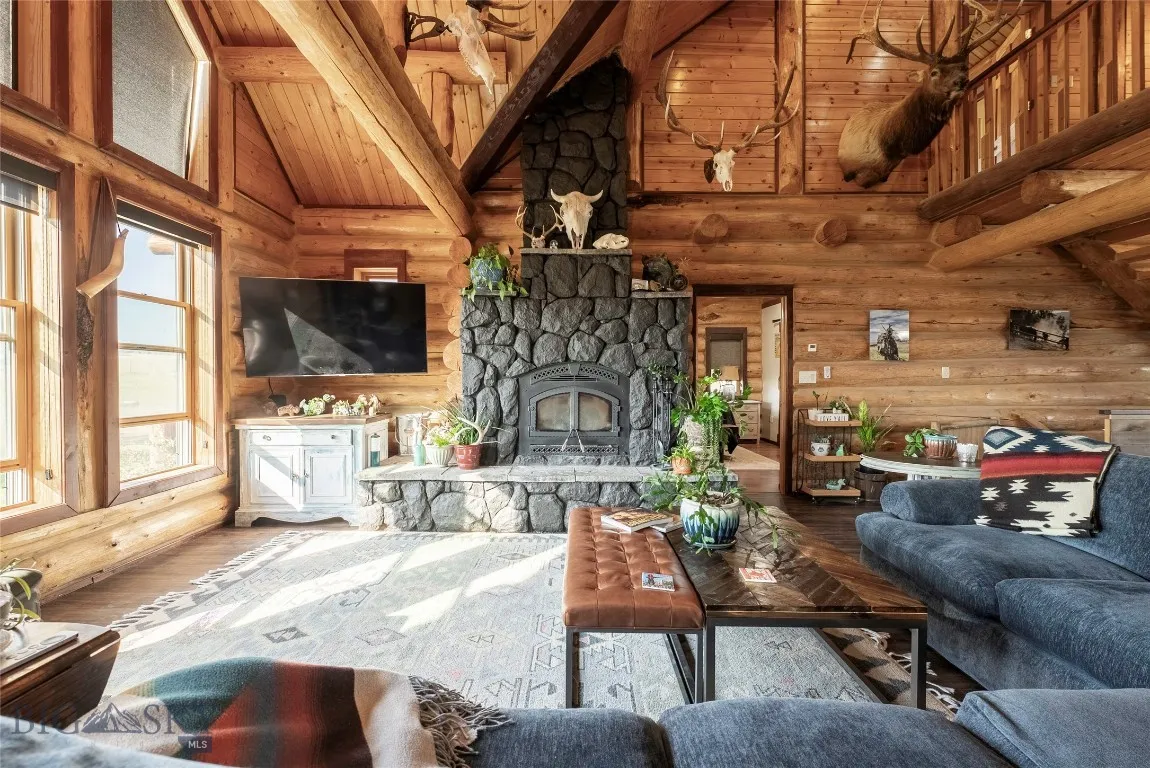 1000 Bates Road, Manhattan, Montana 59741, Manhattan, Montana 59741, 5 Bedrooms Bedrooms, ,3 BathroomsBathrooms,Residential,For Sale,1000 Bates Road, Manhattan, Montana 59741,0,405153