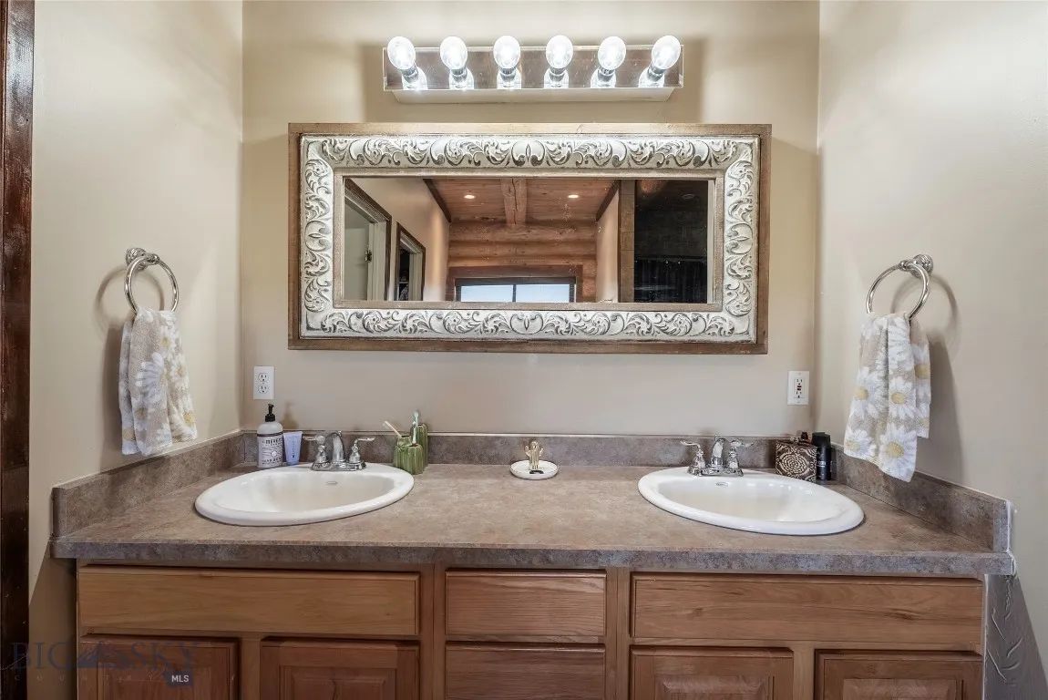 1000 Bates Road, Manhattan, Montana 59741, Manhattan, Montana 59741, 5 Bedrooms Bedrooms, ,3 BathroomsBathrooms,Residential,For Sale,1000 Bates Road, Manhattan, Montana 59741,0,405153