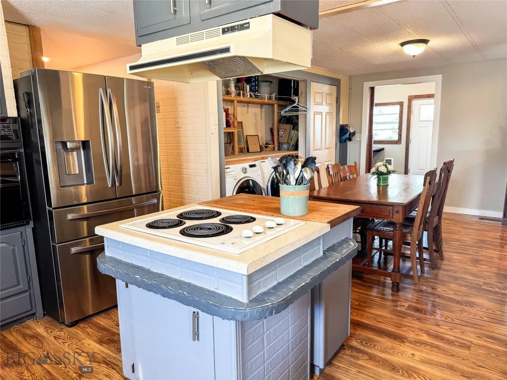15 West End Road, Livingston, Montana 59047, Livingston, Montana 59047, ,Commercial Sale,For Sale,15 West End Road, Livingston, Montana 59047,0,405354