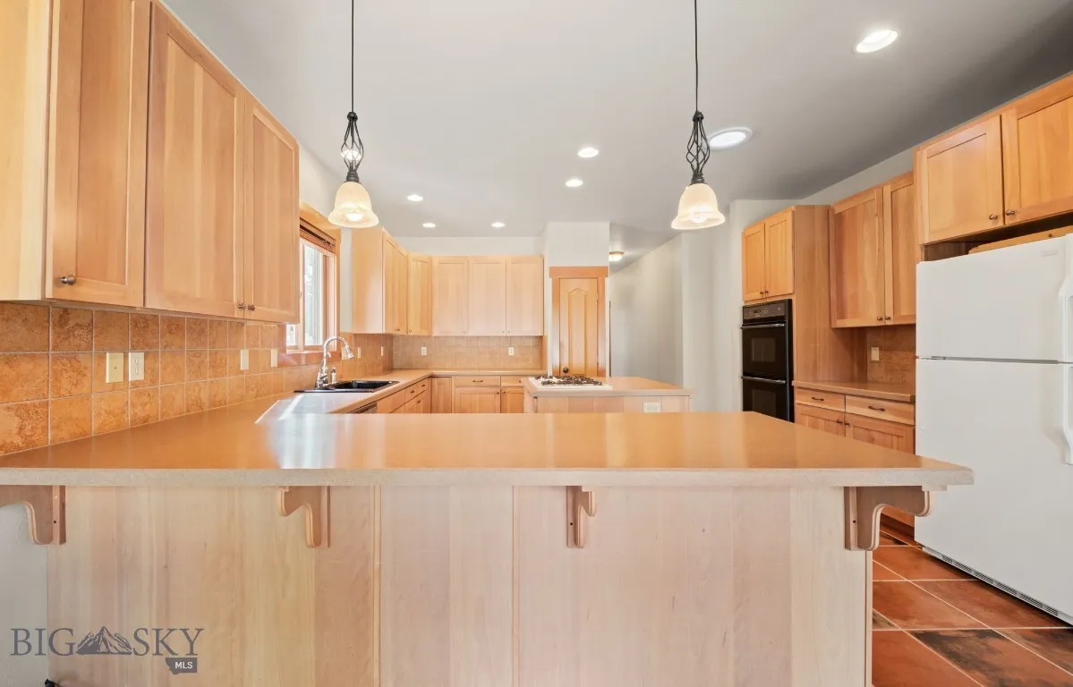 kitchen bar