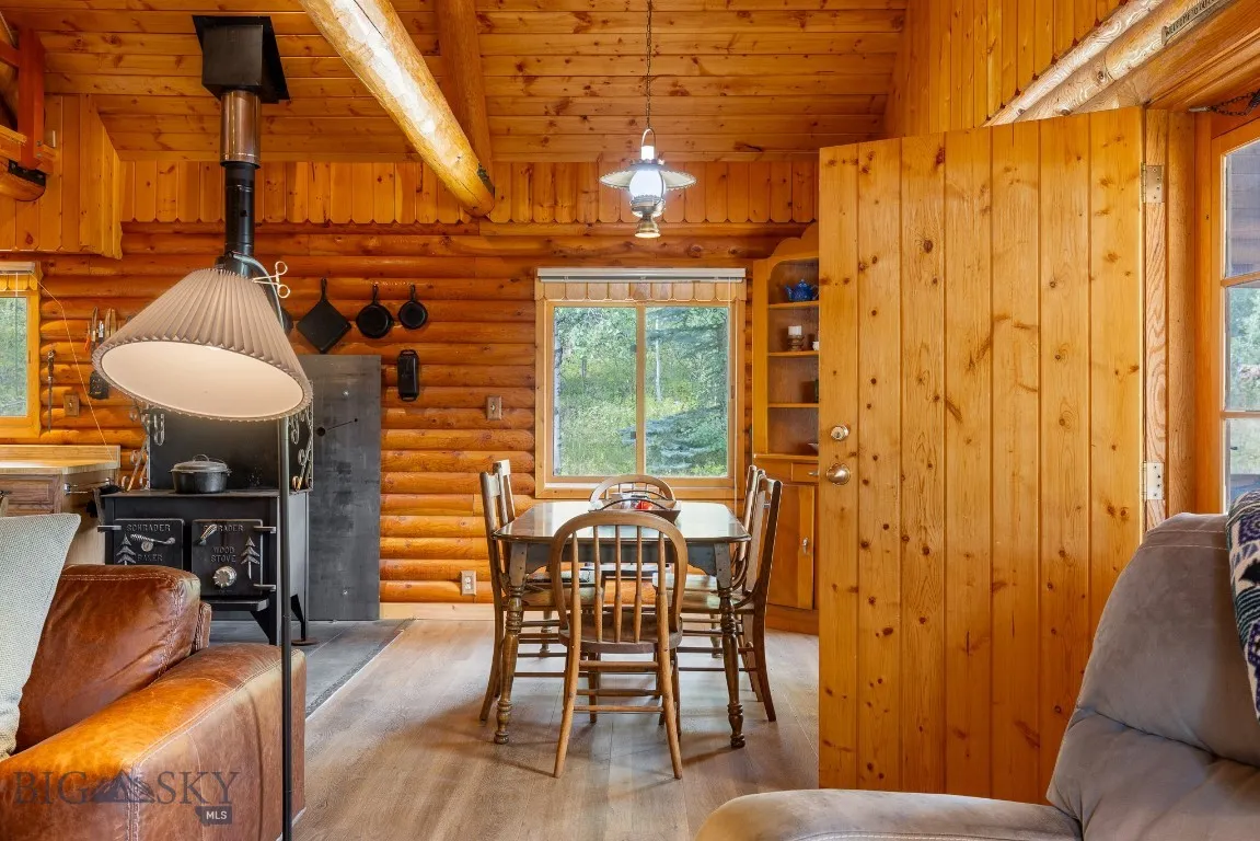 97 Moose Creek Road, White Sulphur Springs, Montan, White Sulphur Springs, Montana 59645, 2 Bedrooms Bedrooms, ,1 BathroomBathrooms,Farm,For Sale,97 Moose Creek Road, White Sulphur Springs, Montan,0,405427