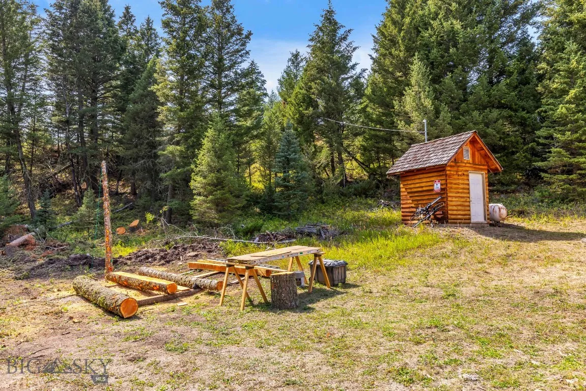 97 Moose Creek Road, White Sulphur Springs, Montan, White Sulphur Springs, Montana 59645, 2 Bedrooms Bedrooms, ,1 BathroomBathrooms,Farm,For Sale,97 Moose Creek Road, White Sulphur Springs, Montan,0,405427