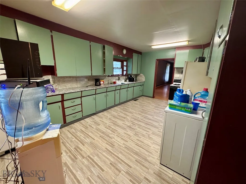 714 Front Street, Fort Benton, Montana 59442, Fort Benton, Montana 59442, 2 Bedrooms Bedrooms, ,1 BathroomBathrooms,Residential,For Sale,714 Front Street, Fort Benton, Montana 59442,0,405445