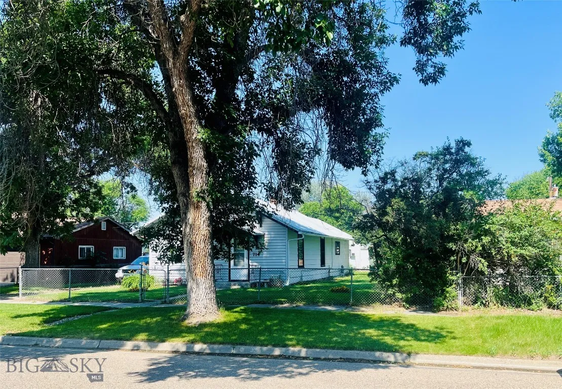 714 Front Street, Fort Benton, Montana 59442, Fort Benton, Montana 59442, 2 Bedrooms Bedrooms, ,1 BathroomBathrooms,Residential,For Sale,714 Front Street, Fort Benton, Montana 59442,0,405445