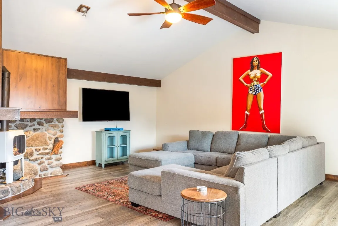 Open and bright w/ views of Paradise Valley