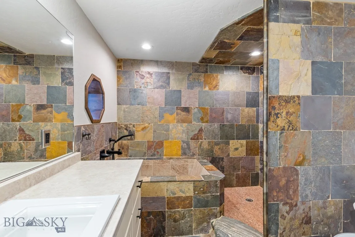Soaker tub and walk-in shower
