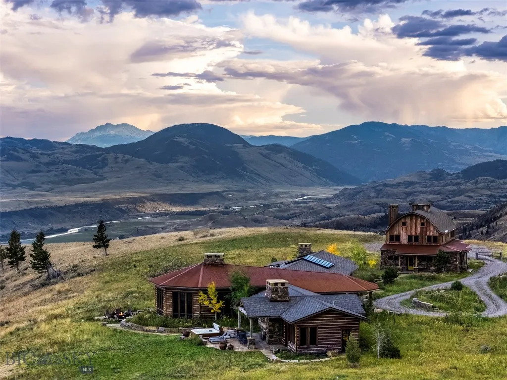 190 Sagittarius Skyway, Emigrant, Montana 59027, Emigrant, Montana 59027, 6 Bedrooms Bedrooms, ,5 BathroomsBathrooms,Residential,For Sale,190 Sagittarius Skyway, Emigrant, Montana 59027,0,405163