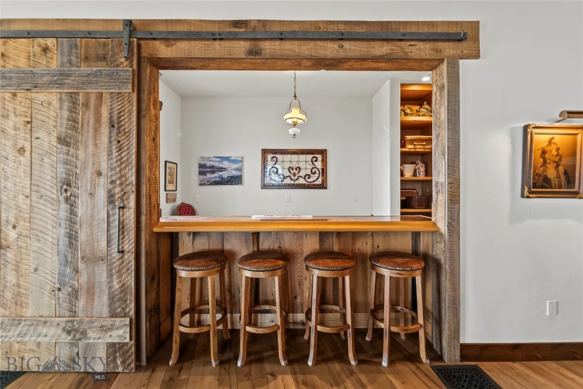 190 Sagittarius Skyway, Emigrant, Montana 59027, Emigrant, Montana 59027, 6 Bedrooms Bedrooms, ,5 BathroomsBathrooms,Residential,For Sale,190 Sagittarius Skyway, Emigrant, Montana 59027,0,405163