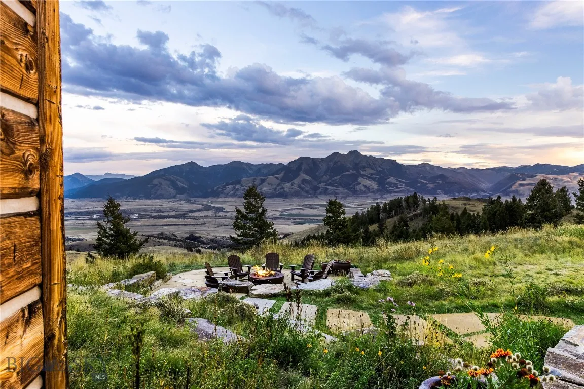 190 Sagittarius Skyway, Emigrant, Montana 59027, Emigrant, Montana 59027, 6 Bedrooms Bedrooms, ,5 BathroomsBathrooms,Residential,For Sale,190 Sagittarius Skyway, Emigrant, Montana 59027,0,405163