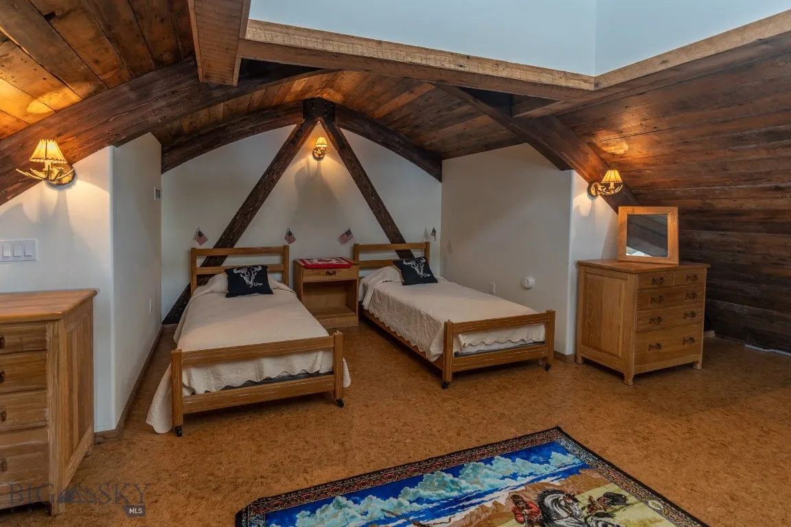 190 Sagittarius Skyway, Emigrant, Montana 59027, Emigrant, Montana 59027, 6 Bedrooms Bedrooms, ,5 BathroomsBathrooms,Residential,For Sale,190 Sagittarius Skyway, Emigrant, Montana 59027,0,405163