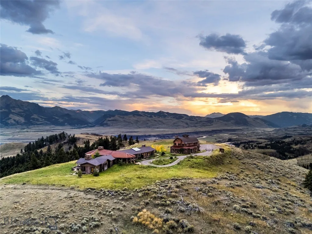 190 Sagittarius Skyway, Emigrant, Montana 59027, Emigrant, Montana 59027, 6 Bedrooms Bedrooms, ,5 BathroomsBathrooms,Residential,For Sale,190 Sagittarius Skyway, Emigrant, Montana 59027,0,405163