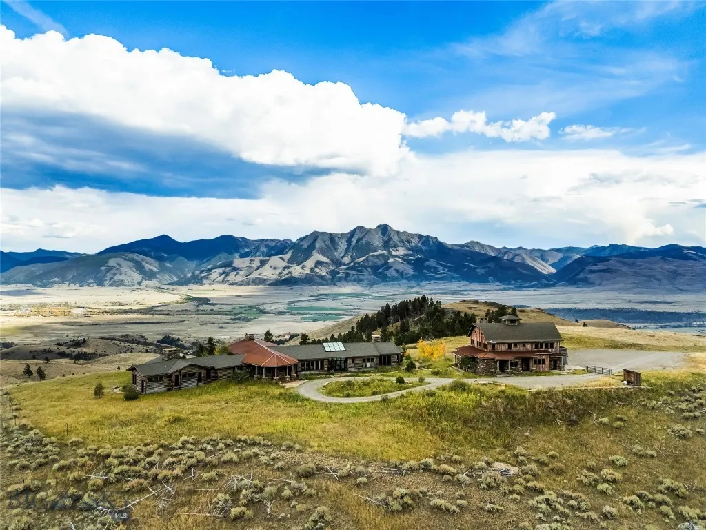 190 Sagittarius Skyway, Emigrant, Montana 59027, Emigrant, Montana 59027, 6 Bedrooms Bedrooms, ,5 BathroomsBathrooms,Residential,For Sale,190 Sagittarius Skyway, Emigrant, Montana 59027,0,405163