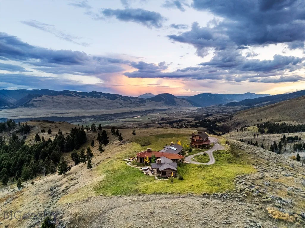 190 Sagittarius Skyway, Emigrant, Montana 59027, Emigrant, Montana 59027, 6 Bedrooms Bedrooms, ,5 BathroomsBathrooms,Residential,For Sale,190 Sagittarius Skyway, Emigrant, Montana 59027,0,405163