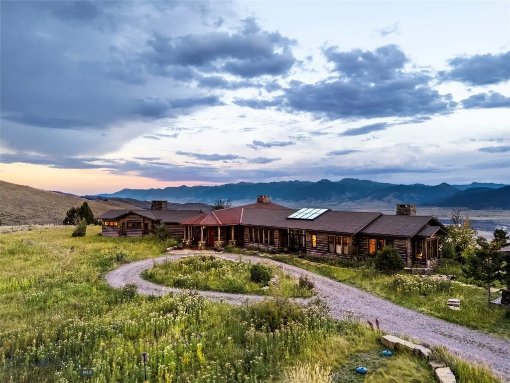 190 Sagittarius Skyway, Emigrant, Montana 59027, Emigrant, Montana 59027, 6 Bedrooms Bedrooms, ,5 BathroomsBathrooms,Residential,For Sale,190 Sagittarius Skyway, Emigrant, Montana 59027,0,405163