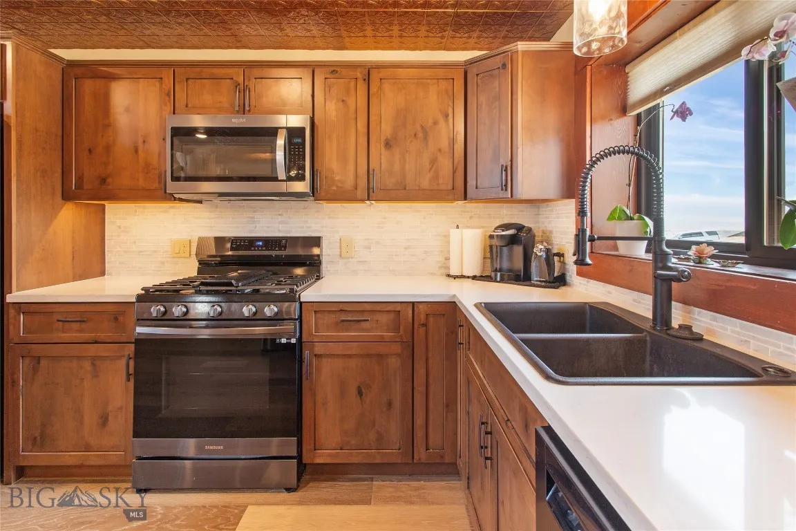 9 Nordic Trail, Butte, Montana 59701, Butte, Montana 59701, 4 Bedrooms Bedrooms, ,5 BathroomsBathrooms,Residential,For Sale,9 Nordic Trail, Butte, Montana 59701,0,405511
