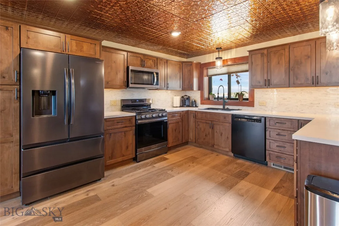 9 Nordic Trail, Butte, Montana 59701, Butte, Montana 59701, 4 Bedrooms Bedrooms, ,5 BathroomsBathrooms,Residential,For Sale,9 Nordic Trail, Butte, Montana 59701,0,405511