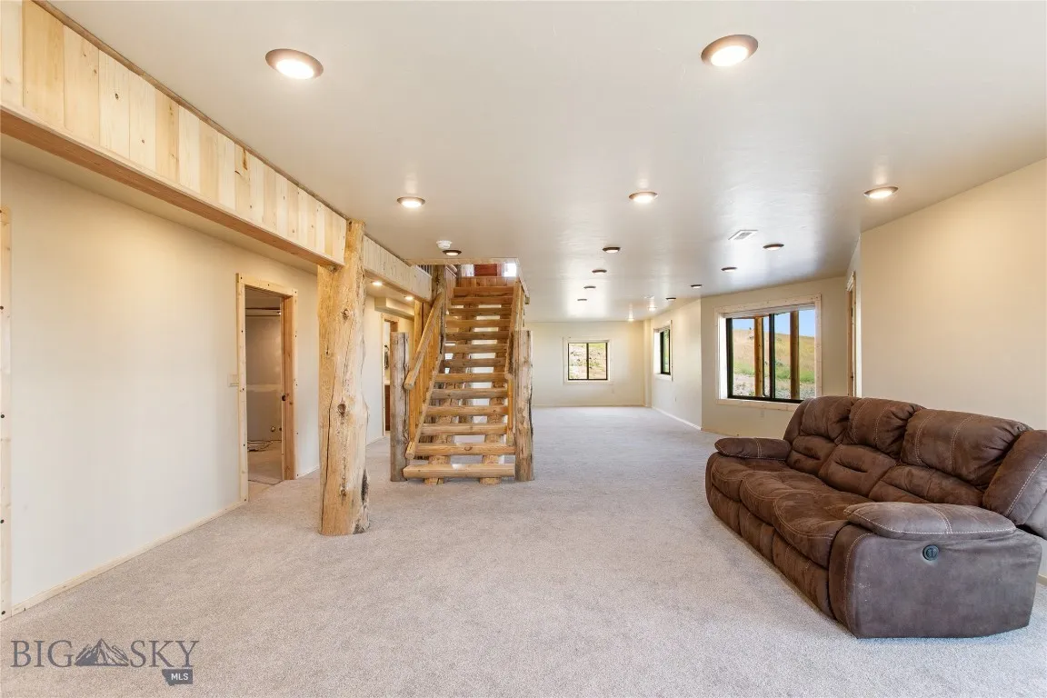9 Nordic Trail, Butte, Montana 59701, Butte, Montana 59701, 4 Bedrooms Bedrooms, ,5 BathroomsBathrooms,Residential,For Sale,9 Nordic Trail, Butte, Montana 59701,0,405511