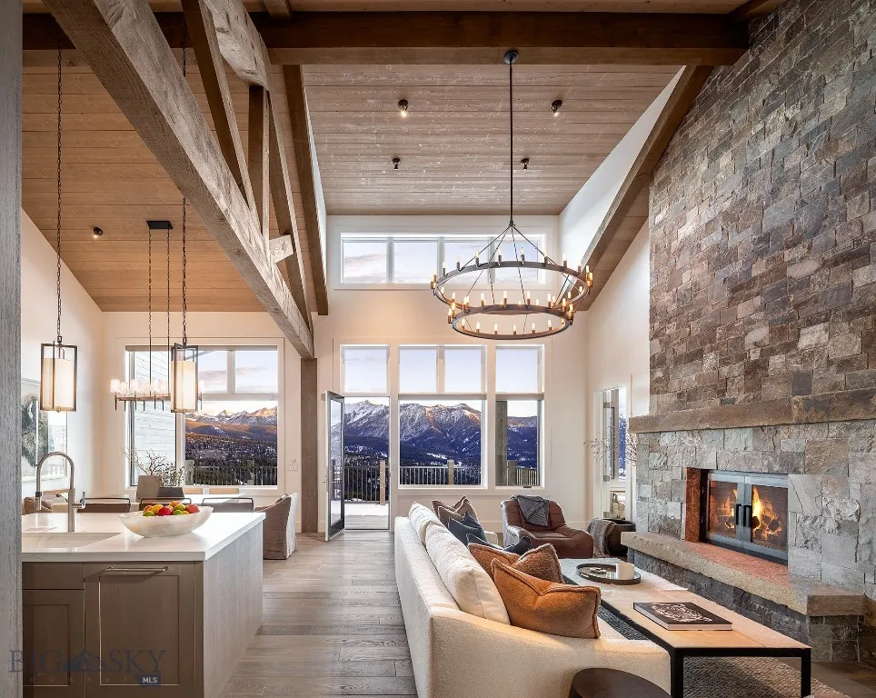 Photo of similar residence with same finish package