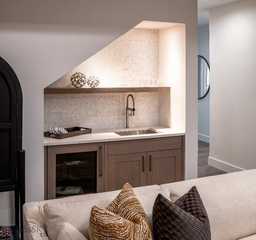 Photo of similar residence with same finish package