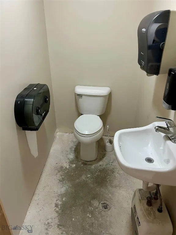 Basement office rest room