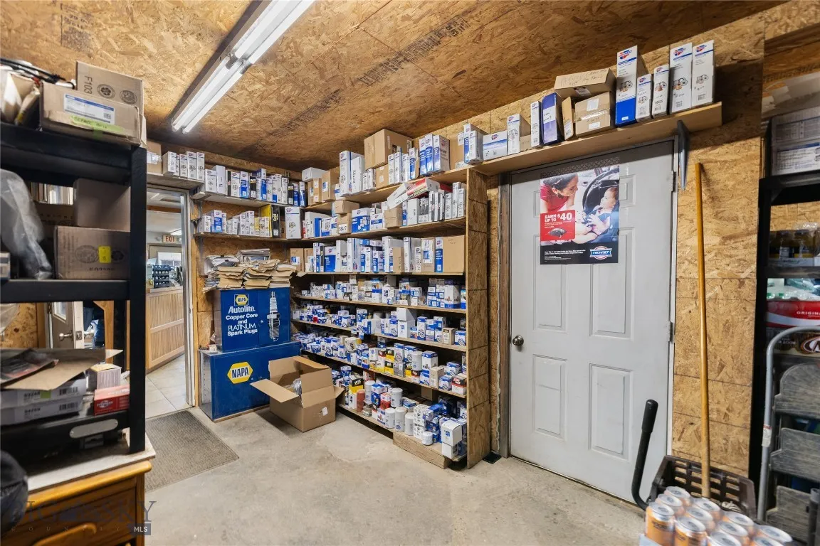 301 1st Avenue N, Clyde Park, Montana 59018, Clyde Park, Montana 59018, ,Commercial Sale,For Sale,301 1st Avenue N, Clyde Park, Montana 59018,0,405552