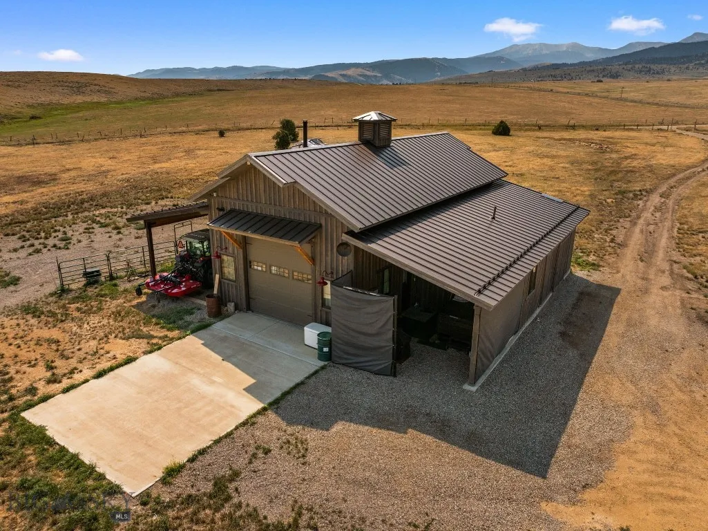 474 Johnson Road, Pony, Montana 59747, Pony, Montana 59747, 5 Bedrooms Bedrooms, ,5 BathroomsBathrooms,Residential,For Sale,474 Johnson Road, Pony, Montana 59747,0,405544