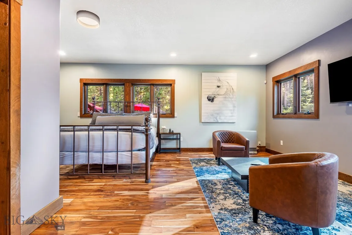 Second primary suite