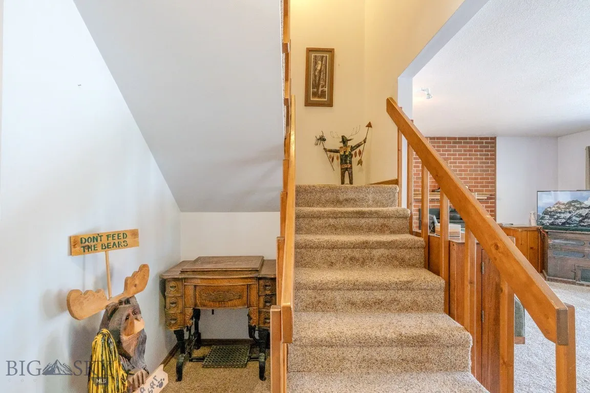 509 Gallatin Avenue, West Yellowstone, Montana 597, West Yellowstone, Montana 59758, 4 Bedrooms Bedrooms, ,2 BathroomsBathrooms,Residential,For Sale,509 Gallatin Avenue, West Yellowstone, Montana 597,0,405454