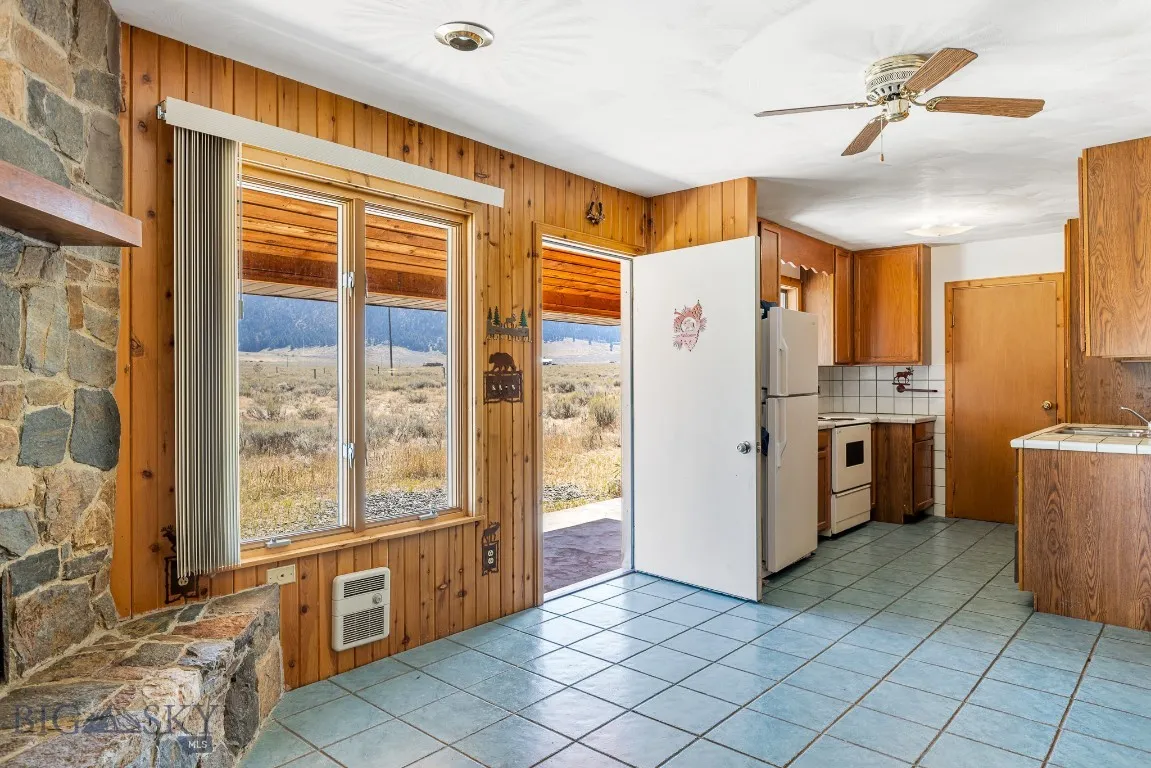 402 Pond Road, Cameron, Montana 59720, Cameron, Montana 59720, 2 Bedrooms Bedrooms, ,1 BathroomBathrooms,Residential,For Sale,402 Pond Road, Cameron, Montana 59720,0,405466