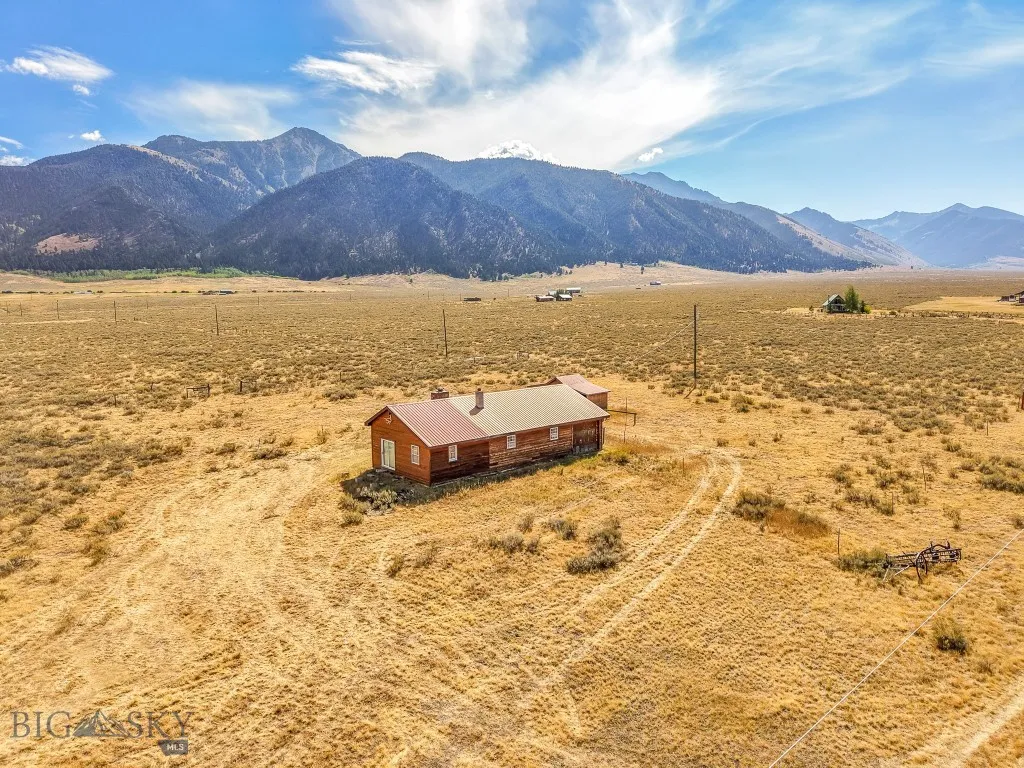 402 Pond Road, Cameron, Montana 59720, Cameron, Montana 59720, 2 Bedrooms Bedrooms, ,1 BathroomBathrooms,Residential,For Sale,402 Pond Road, Cameron, Montana 59720,0,405466
