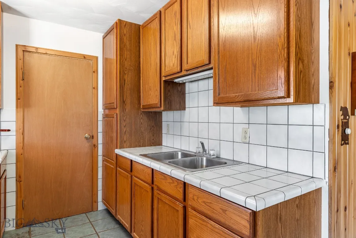 402 Pond Road, Cameron, Montana 59720, Cameron, Montana 59720, 2 Bedrooms Bedrooms, ,1 BathroomBathrooms,Residential,For Sale,402 Pond Road, Cameron, Montana 59720,0,405466