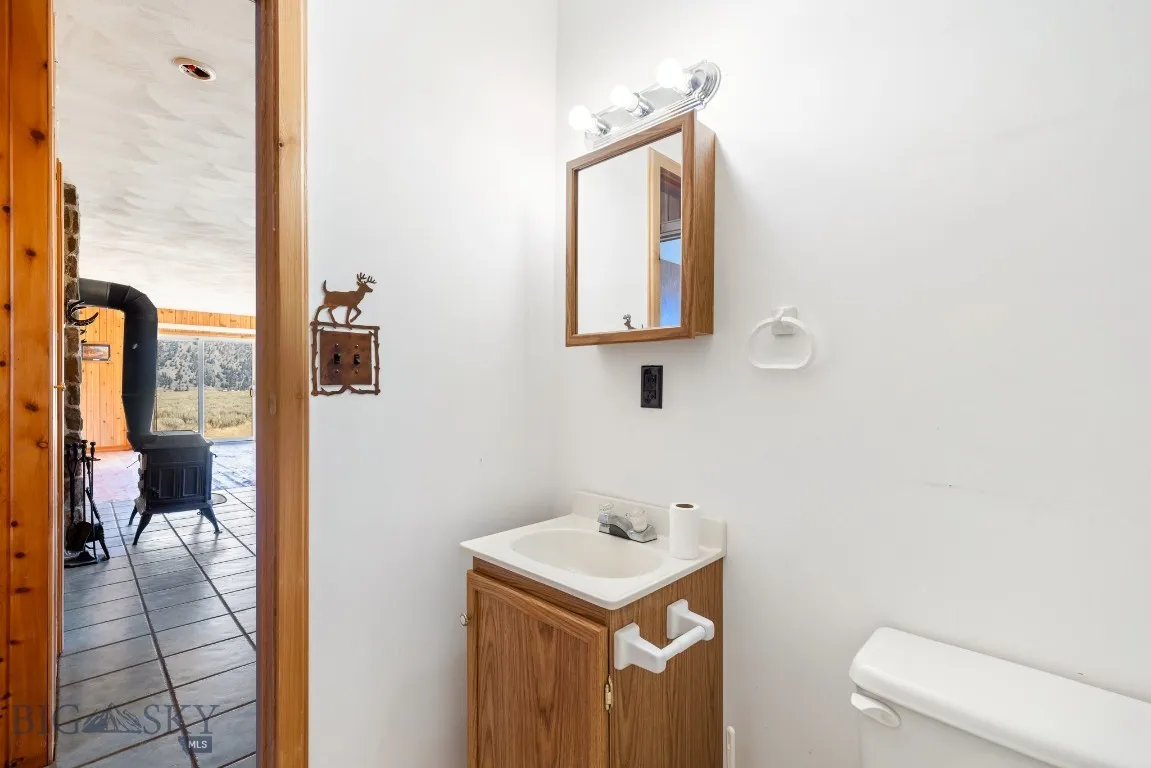 402 Pond Road, Cameron, Montana 59720, Cameron, Montana 59720, 2 Bedrooms Bedrooms, ,1 BathroomBathrooms,Residential,For Sale,402 Pond Road, Cameron, Montana 59720,0,405466