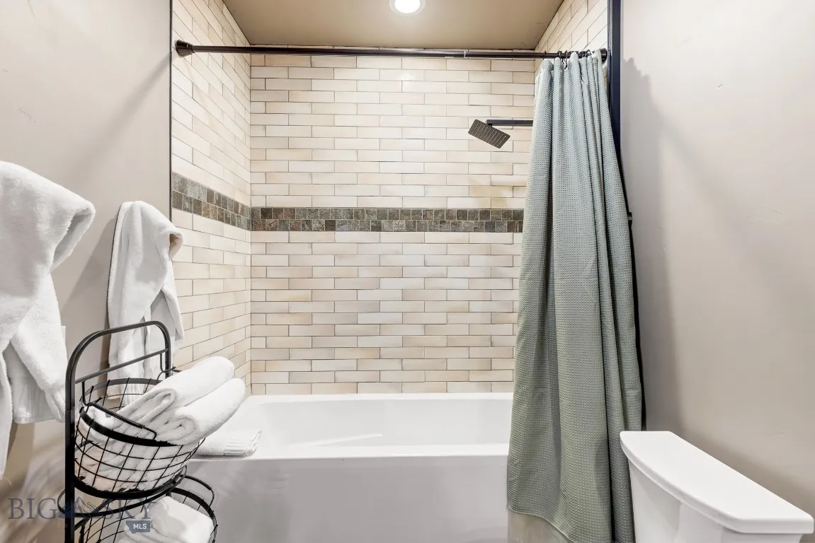 second full bath on main level