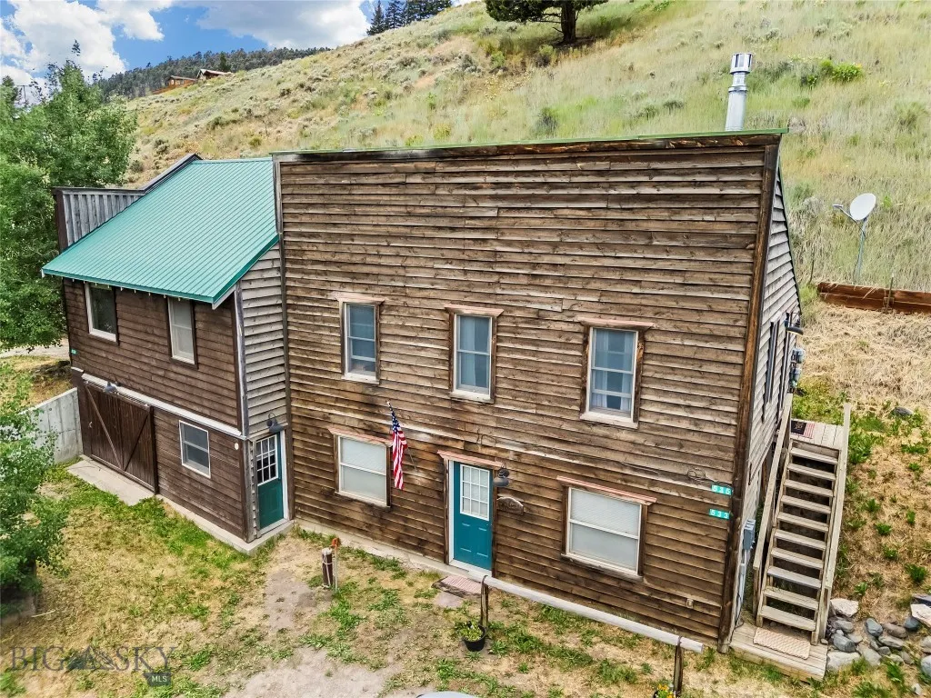 537 Jardine Road, Jardine, Montana 59030, Jardine, Montana 59030, ,Residential Income,For Sale,537 Jardine Road, Jardine, Montana 59030,0,405692