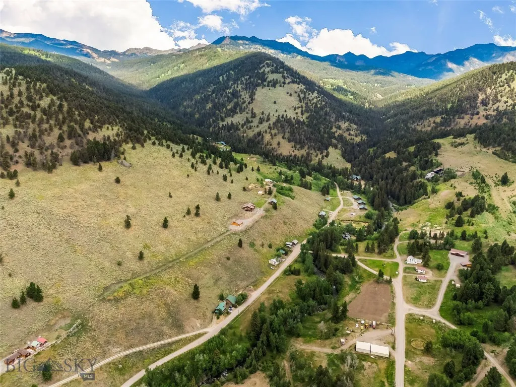 537 Jardine Road, Jardine, Montana 59030, Jardine, Montana 59030, ,Residential Income,For Sale,537 Jardine Road, Jardine, Montana 59030,0,405692