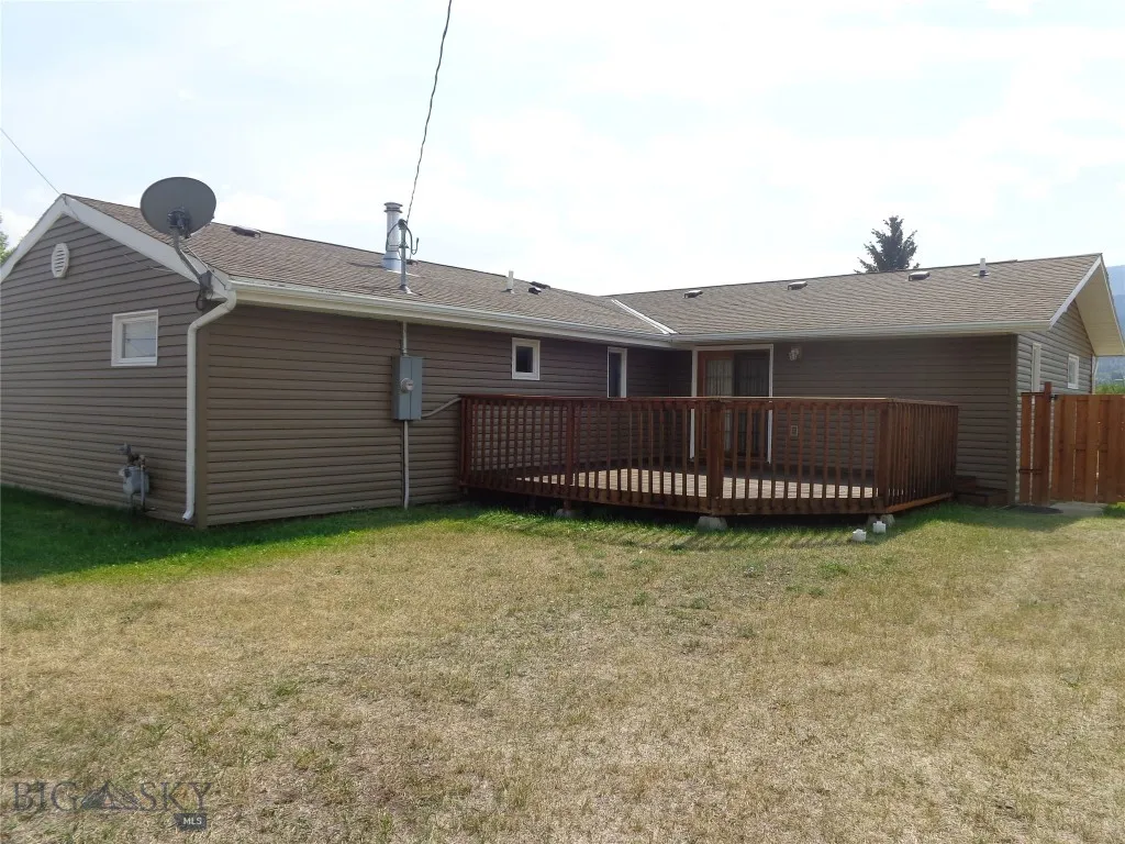 212 Rumsey Street, Anaconda, Montana 59711, Anaconda, Montana 59711, 3 Bedrooms Bedrooms, ,2 BathroomsBathrooms,Residential,For Sale,212 Rumsey Street, Anaconda, Montana 59711,0,405705