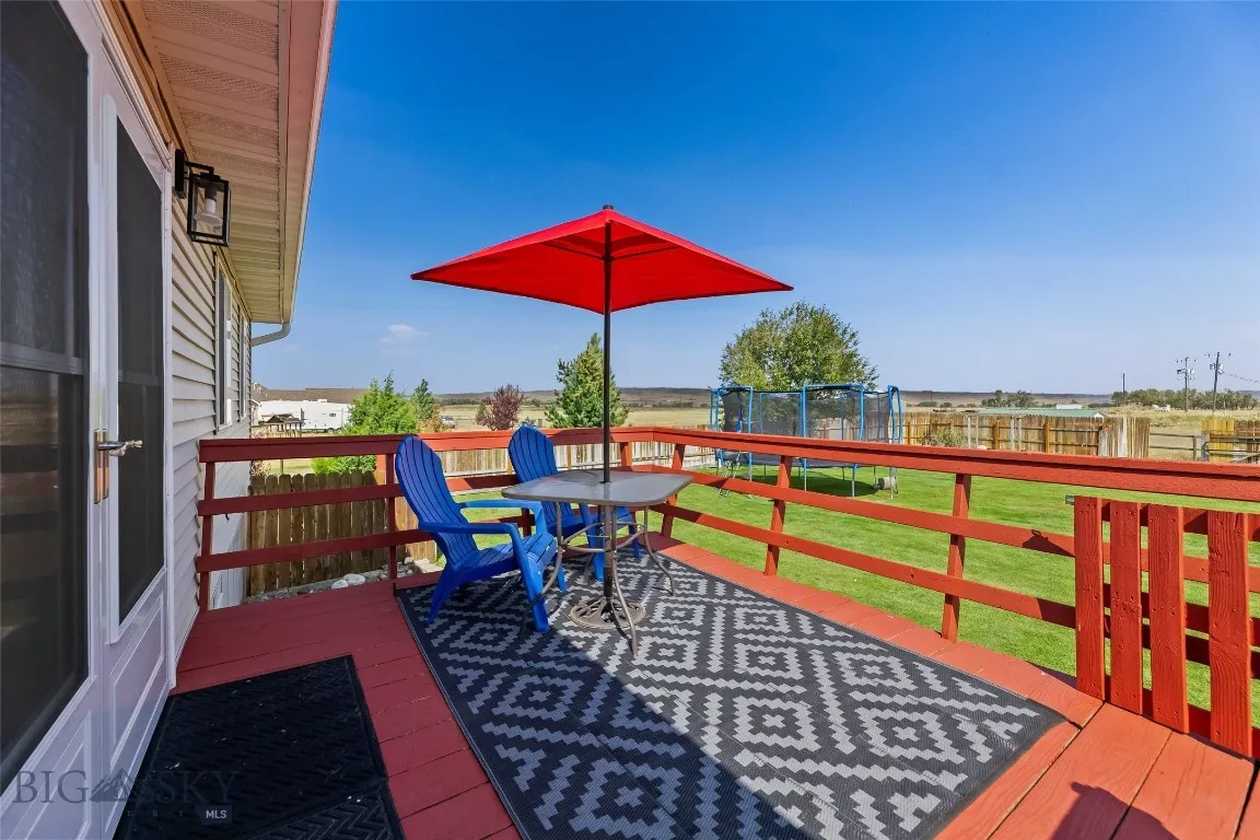 18 Meadowlark Circle, Big Timber, Montana 59011, Big Timber, Montana 59011, 5 Bedrooms Bedrooms, ,2 BathroomsBathrooms,Residential,For Sale,18 Meadowlark Circle, Big Timber, Montana 59011,0,405700