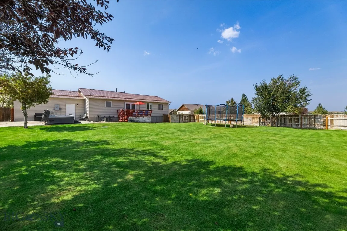 18 Meadowlark Circle, Big Timber, Montana 59011, Big Timber, Montana 59011, 5 Bedrooms Bedrooms, ,2 BathroomsBathrooms,Residential,For Sale,18 Meadowlark Circle, Big Timber, Montana 59011,0,405700