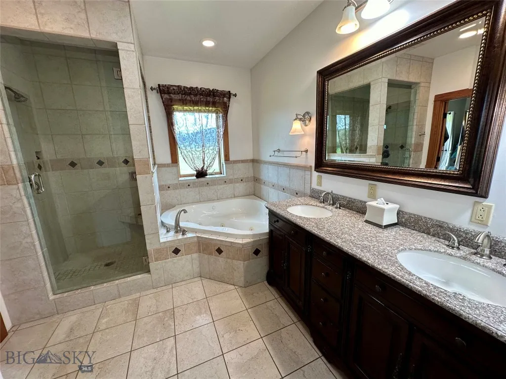 117 Meredith Ranch, Livingston, Montana 59047, Livingston, Montana 59047, 4 Bedrooms Bedrooms, ,3 BathroomsBathrooms,Residential,For Sale,117 Meredith Ranch, Livingston, Montana 59047,0,404713