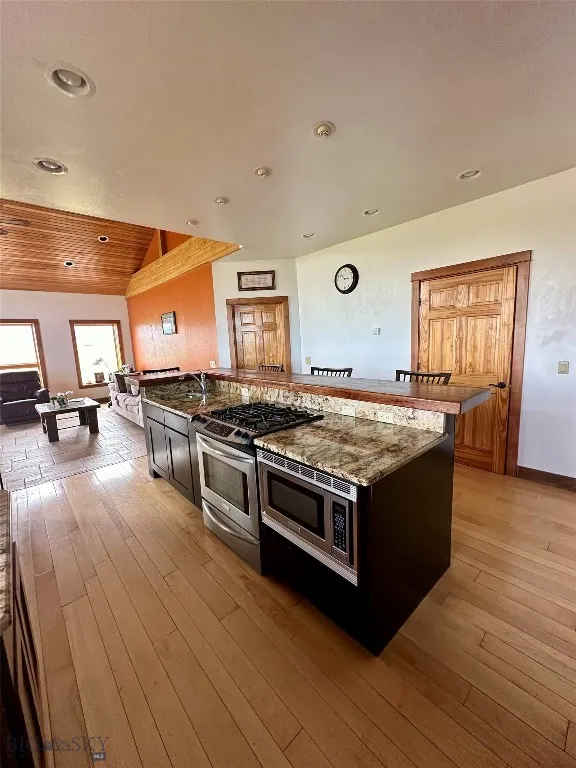 117 Meredith Ranch, Livingston, Montana 59047, Livingston, Montana 59047, 4 Bedrooms Bedrooms, ,3 BathroomsBathrooms,Residential,For Sale,117 Meredith Ranch, Livingston, Montana 59047,0,404713
