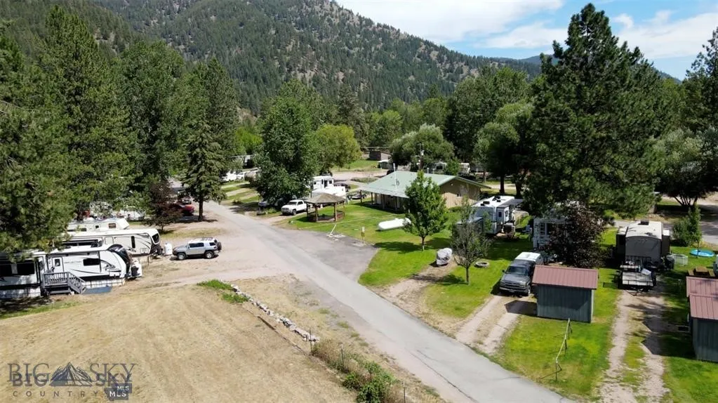 13505 Turah Road, Clinton, Montana 59825, Clinton, Montana 59825, 1 Bedroom Bedrooms, ,1 BathroomBathrooms,Residential,For Sale,13505 Turah Road, Clinton, Montana 59825,0,405690