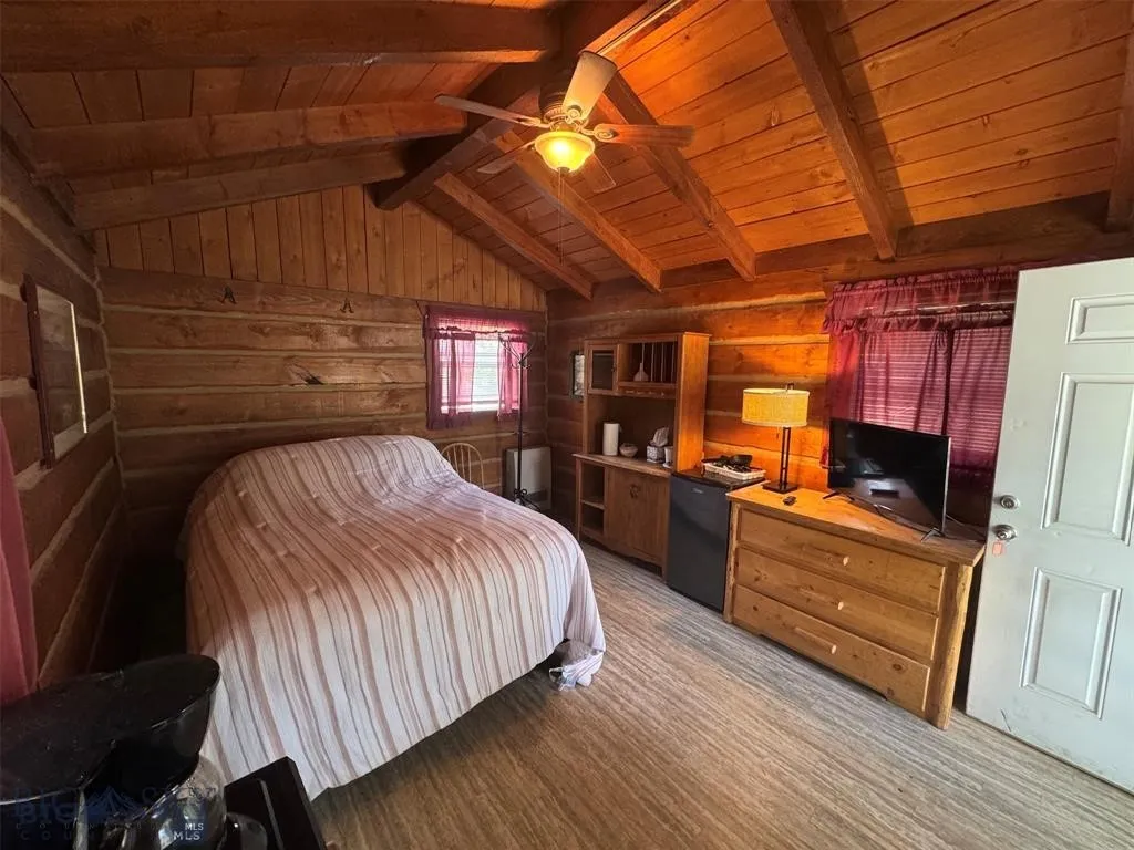 13505 Turah Road, Clinton, Montana 59825, Clinton, Montana 59825, 1 Bedroom Bedrooms, ,1 BathroomBathrooms,Residential,For Sale,13505 Turah Road, Clinton, Montana 59825,0,405690