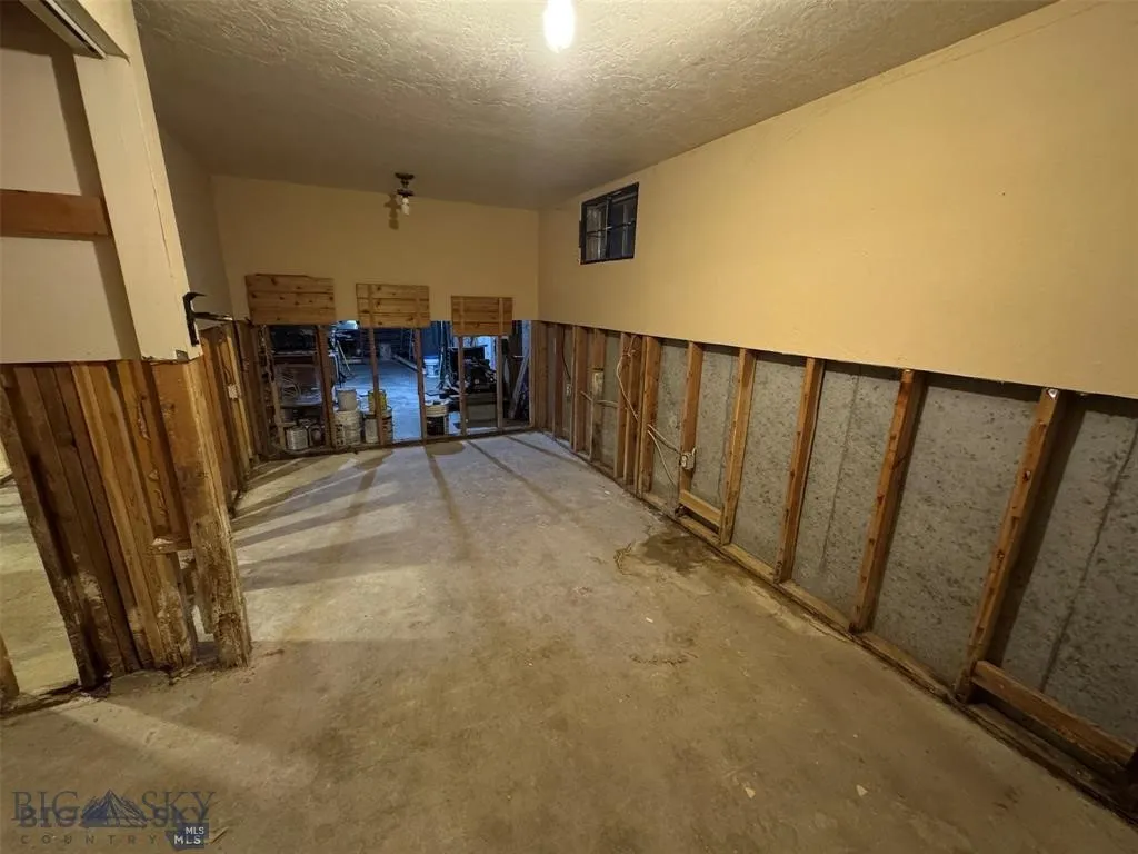 13505 Turah Road, Clinton, Montana 59825, Clinton, Montana 59825, 1 Bedroom Bedrooms, ,1 BathroomBathrooms,Residential,For Sale,13505 Turah Road, Clinton, Montana 59825,0,405690