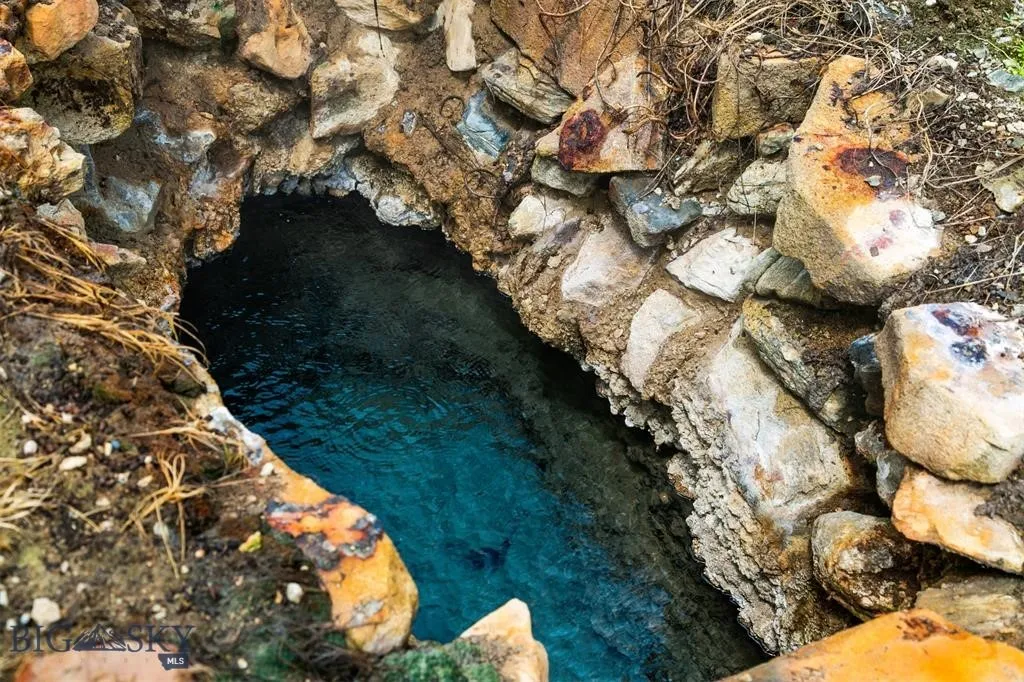 5301 & 5303 Mt Highway 41 Highway N, Silver St, Silver Star, Montana 59751, ,Commercial Sale,For Sale,5301 & 5303 Mt Highway 41 Highway N, Silver St,0,405695