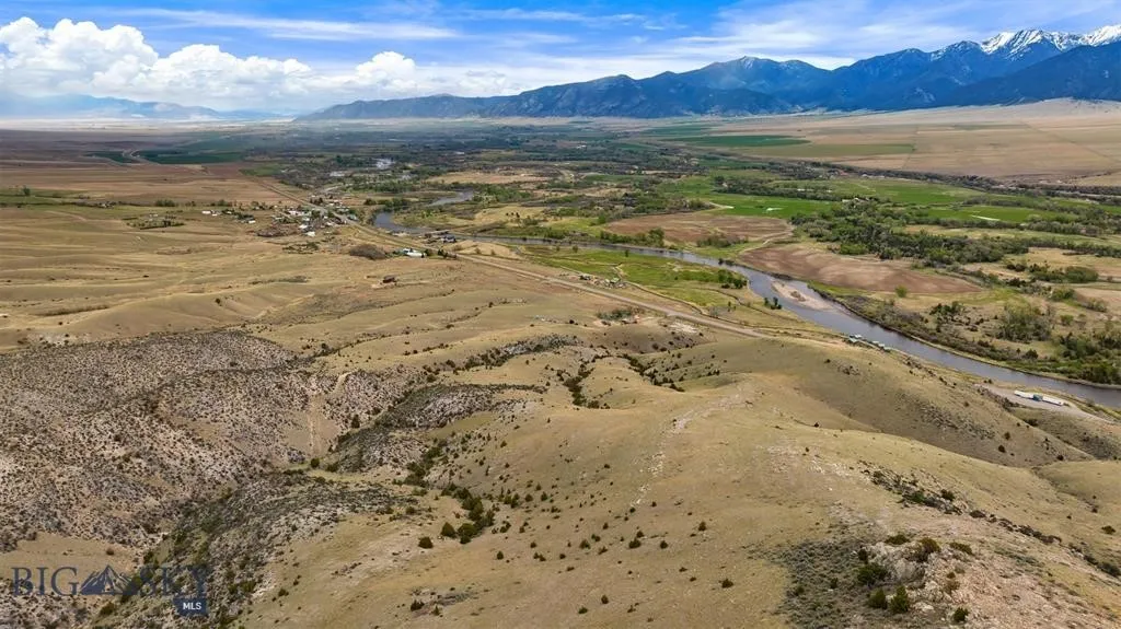5301 & 5303 Mt Highway 41 Highway N, Silver St, Silver Star, Montana 59751, ,Commercial Sale,For Sale,5301 & 5303 Mt Highway 41 Highway N, Silver St,0,405695