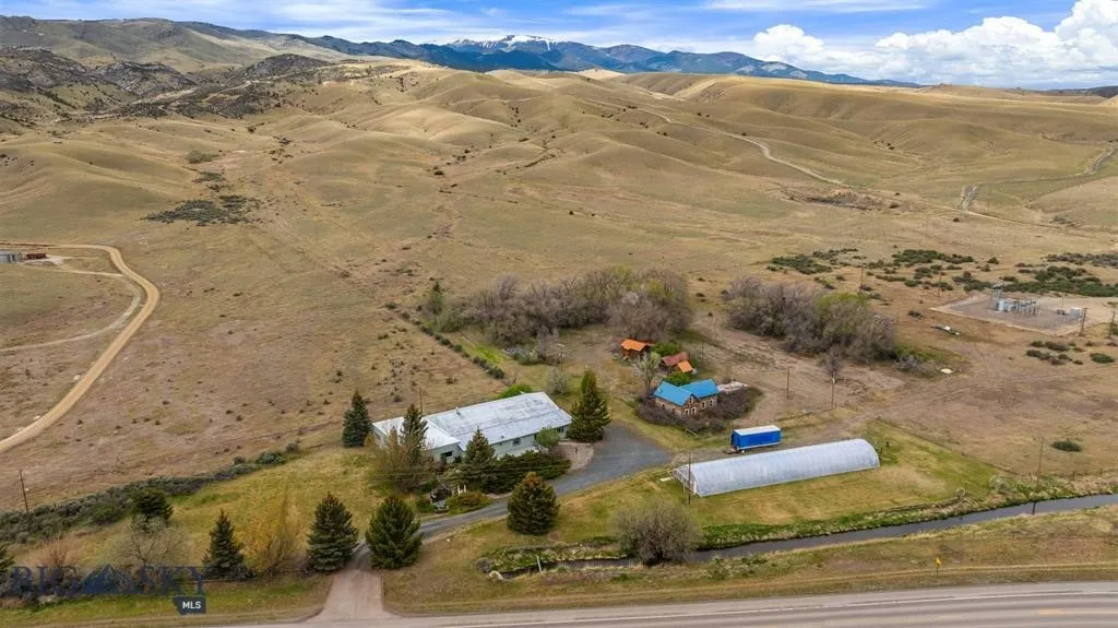 5301 & 5303 Mt Highway 41 Highway N, Silver St, Silver Star, Montana 59751, ,Commercial Sale,For Sale,5301 & 5303 Mt Highway 41 Highway N, Silver St,0,405695